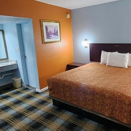Town House Inn Кейп-Жирардо Экстерьер фото